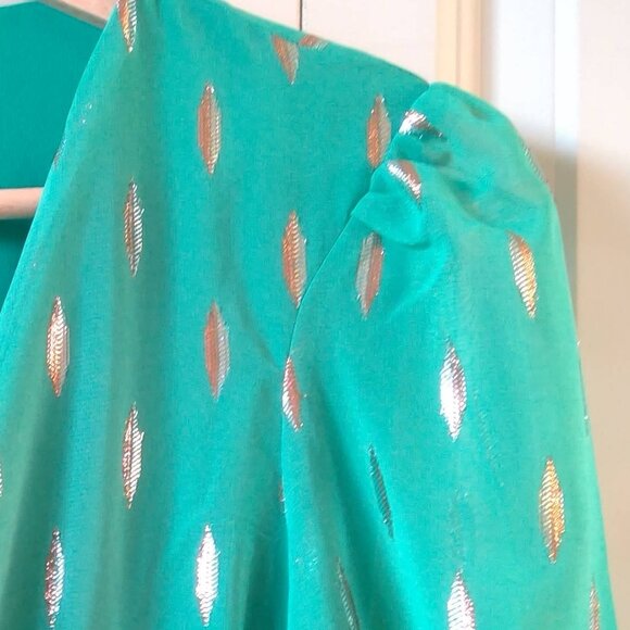 NWT Lipsy Green Wrap Top with Gold and Silver Lurex Pattern UK Size 12 US Size 8 - Picture 6 of 10